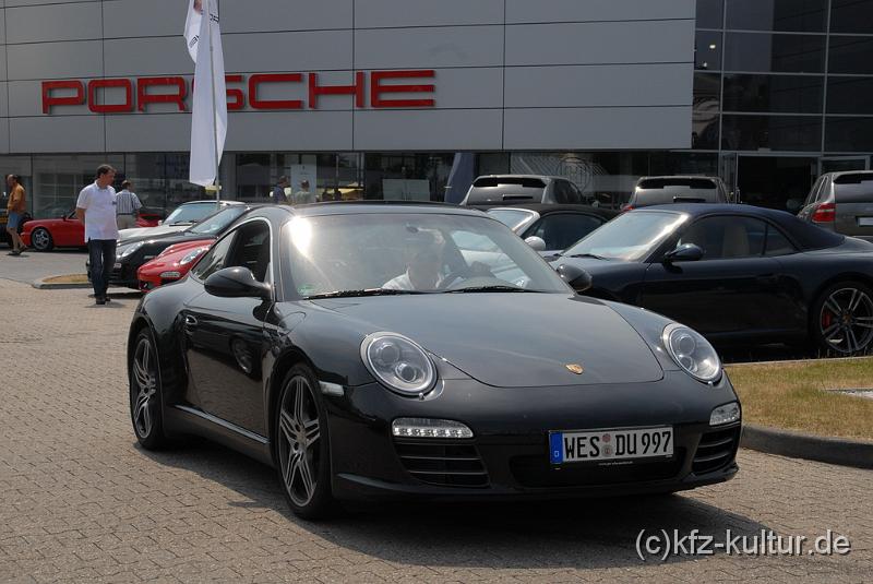 Porsche Zentrum Aachen 8602.JPG